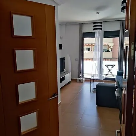 Precioso Piso Cerca De La Playa, Aeropuerto Y Tren Apartment *